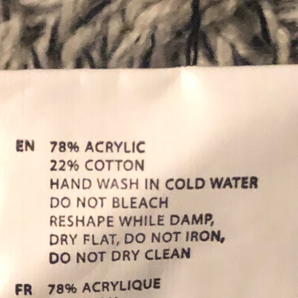 La Classe Couture v-neck sweater - Picture 3 of 4